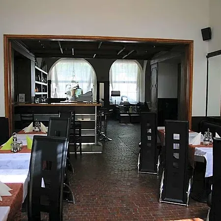 波隆公寓式酒店 格尔利茨