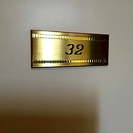 波隆公寓式酒店 格尔利茨