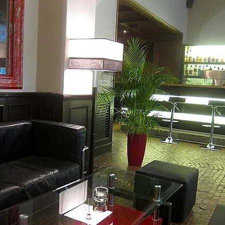 波隆公寓式酒店 格尔利茨
