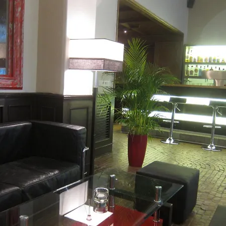 波隆公寓式酒店
